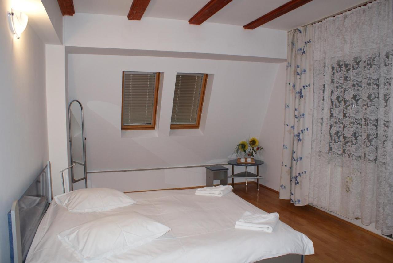 Vila Sorina Poiana Brasov Luaran gambar